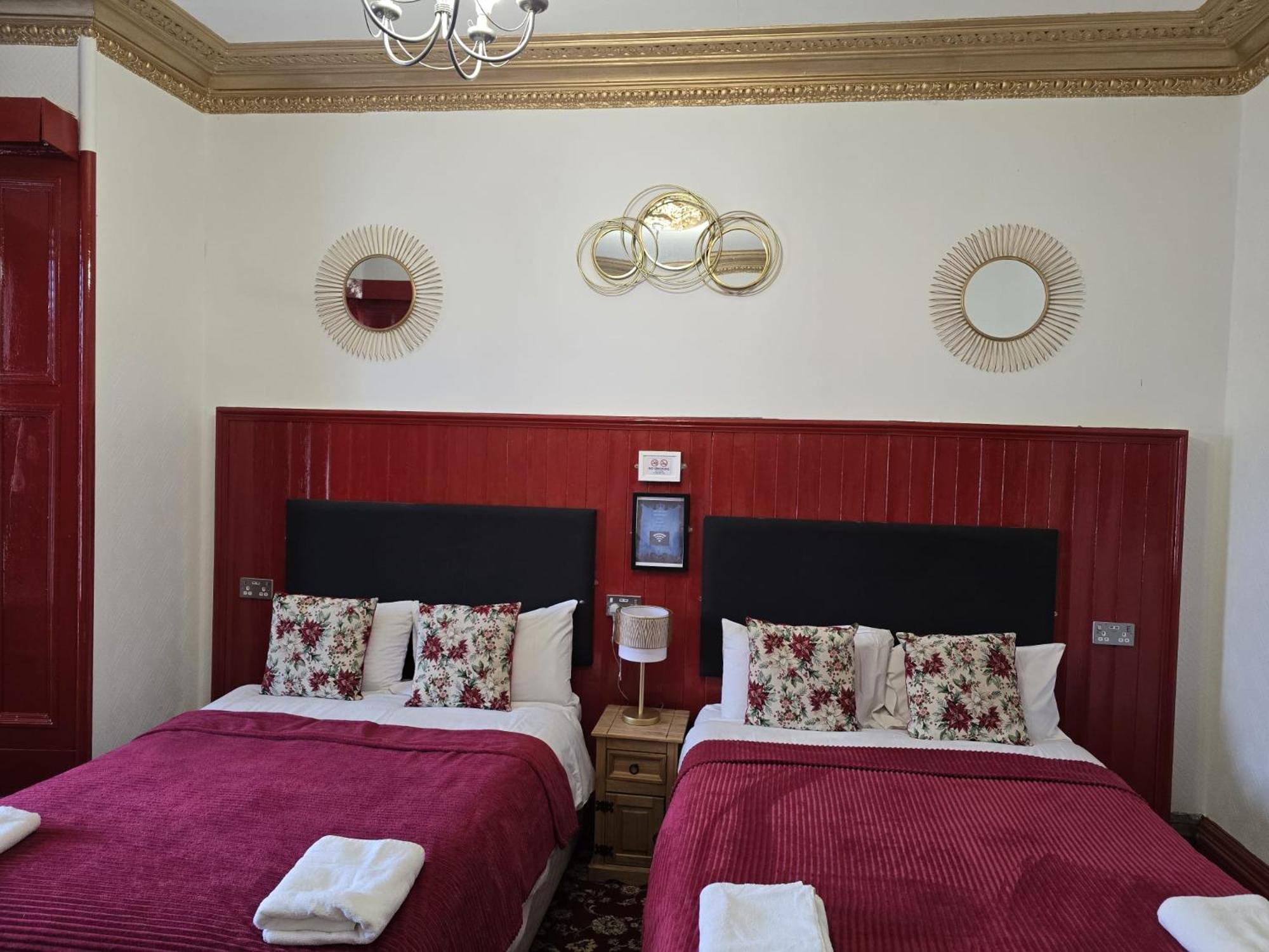The Residence - No 57 — Billeder 1